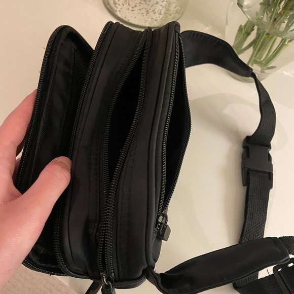 Black Fanny Pack (with many pockets) - Picture 4 of 6